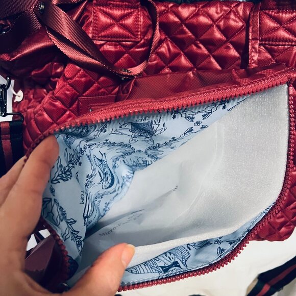 Oliver Thomas Quilted Kitchen Sink Tote/Matching Pouch-Dogs Signature-Maroon - Picture 8 of 16